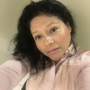 Meet your Posher, Ely